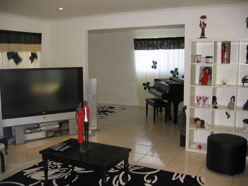 17 Sandringham St, Alexandra Hills QLD 4161