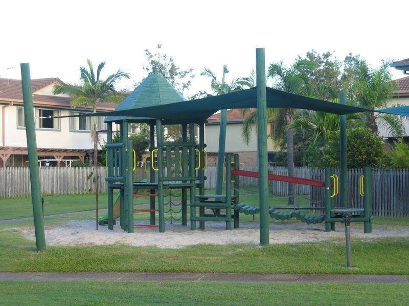 27/9 Bayside Crt, Thorneside QLD 4158