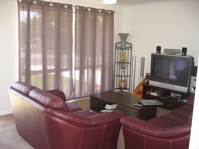 25 Caledonian Crescent, Alexandra Hills QLD 4161