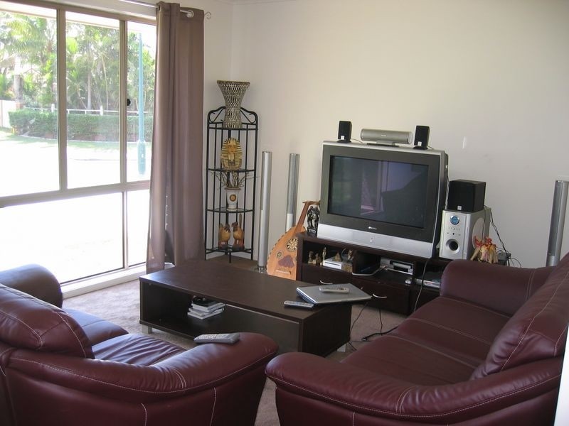 25 Caledonian Crescent, Alexandra Hills QLD 4161