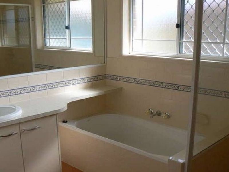 7 Alexander Ave, Victoria Point QLD 4165