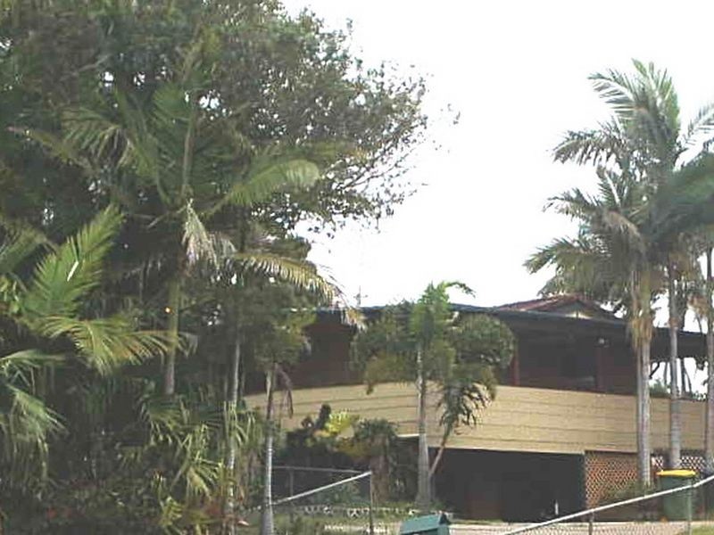 8 Heeler St, Redland Bay QLD 4165