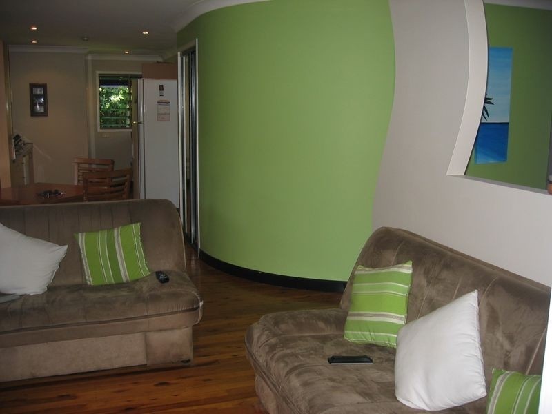 33 Bates Drive, Birkdale QLD 4159