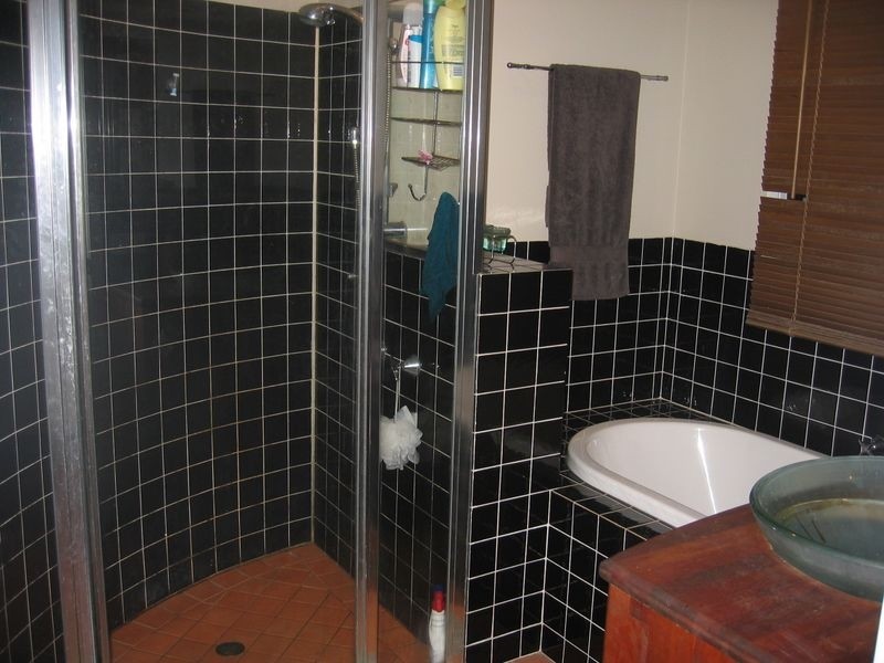 33 Bates Drive, Birkdale QLD 4159