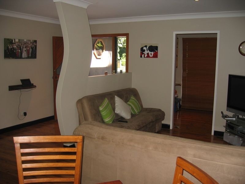 33 Bates Drive, Birkdale QLD 4159