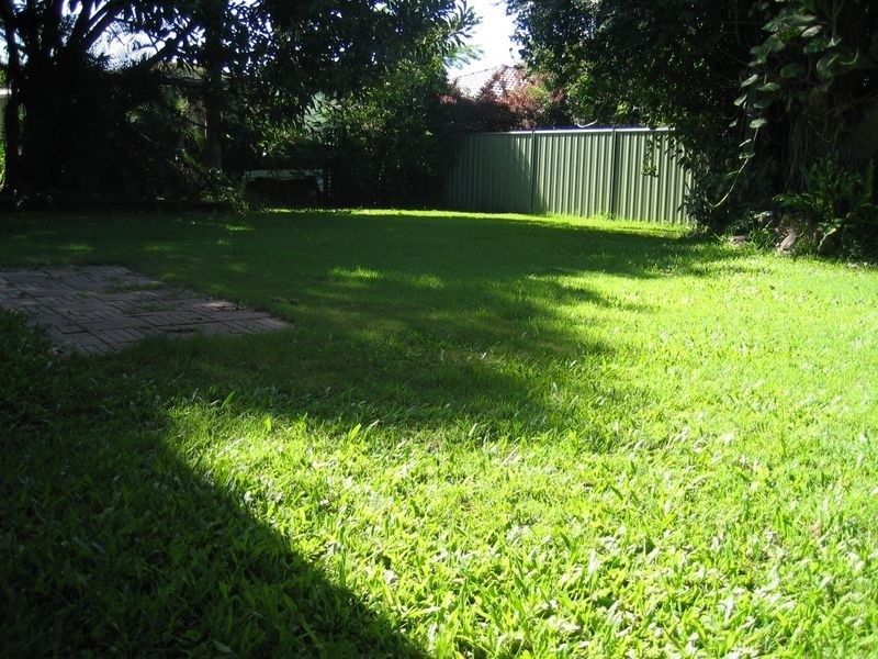 33 Bates Drive, Birkdale QLD 4159