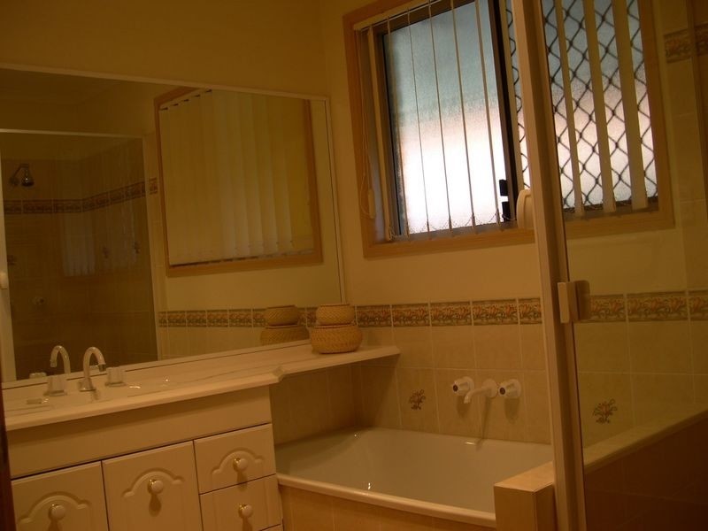 29 Belford Drive, Wellington Point QLD 4160