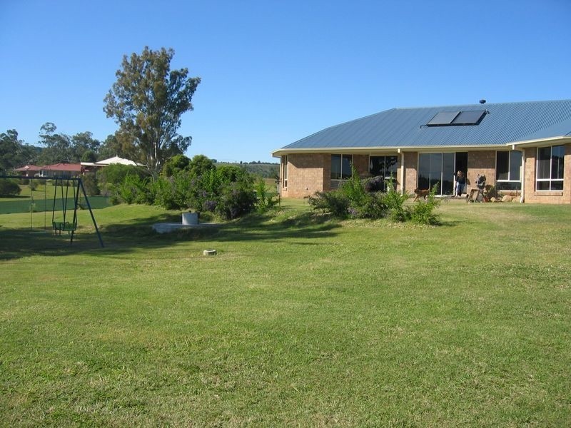 86 Rose Avenue, Minden QLD 4311