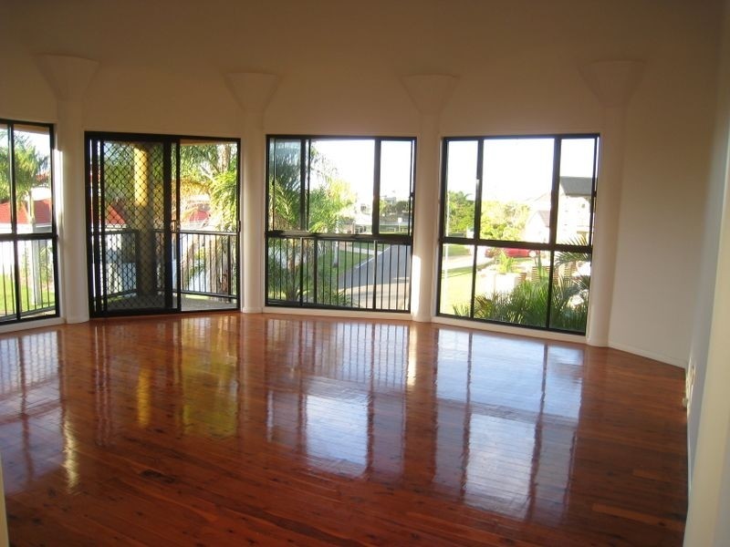 1 Sirocco Court, Ormiston QLD 4160