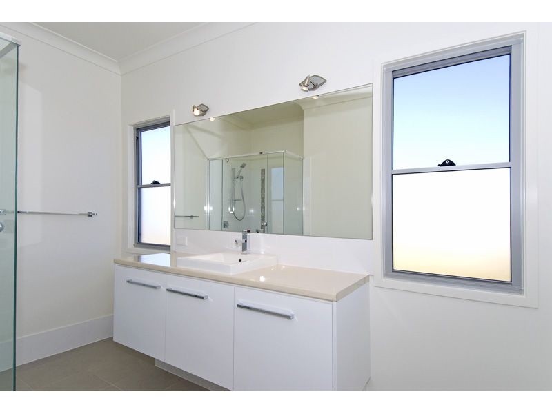 344 Main Road, Wellington Point QLD 4160