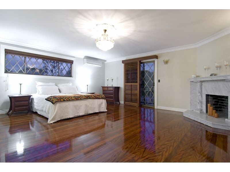 15 St James Road, Birkdale QLD 4159