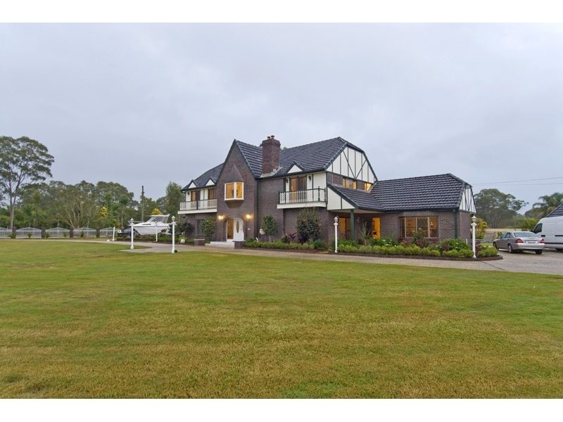 15 St James Road, Birkdale QLD 4159