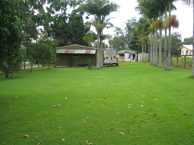 237 Redland Bay Road, Capalaba QLD 4157