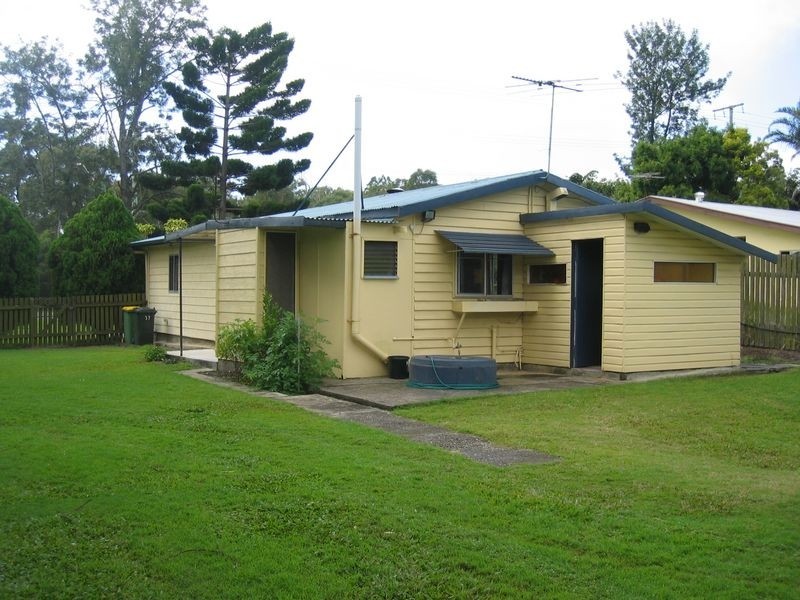 237 Redland Bay Rd, Capalaba QLD 4157