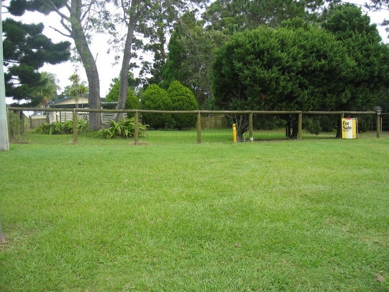 237 Redland Bay Rd, Capalaba QLD 4157
