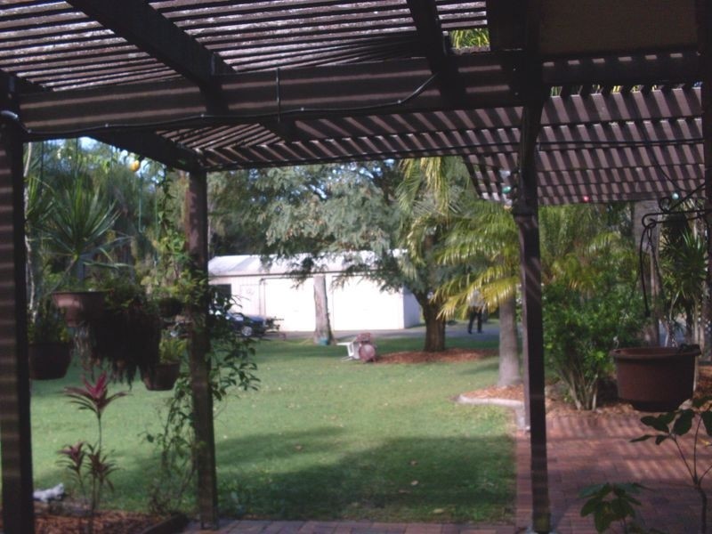 1 Carnoustie Court, Victoria Point QLD 4165