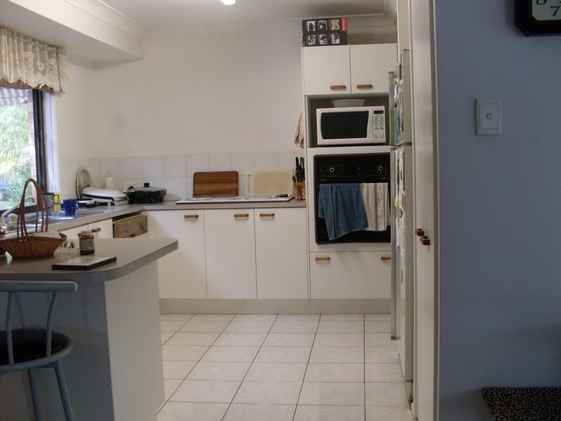 1 Carnoustie Court, Victoria Point QLD 4165