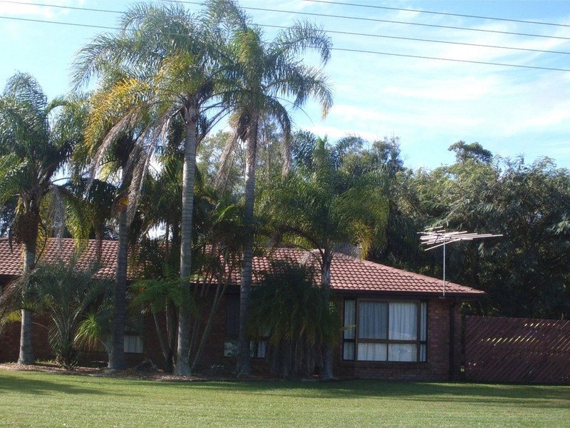 1 Carnoustie Crt, Victoria Point QLD 4165