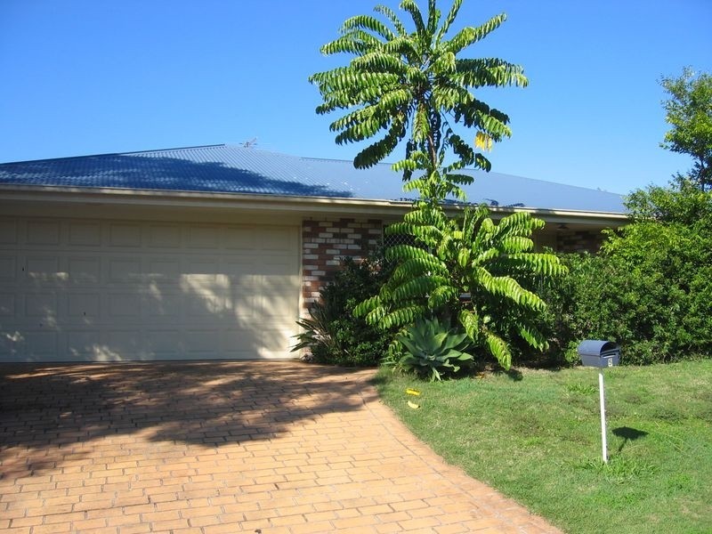 5 Currawong Street, Birkdale QLD 4159