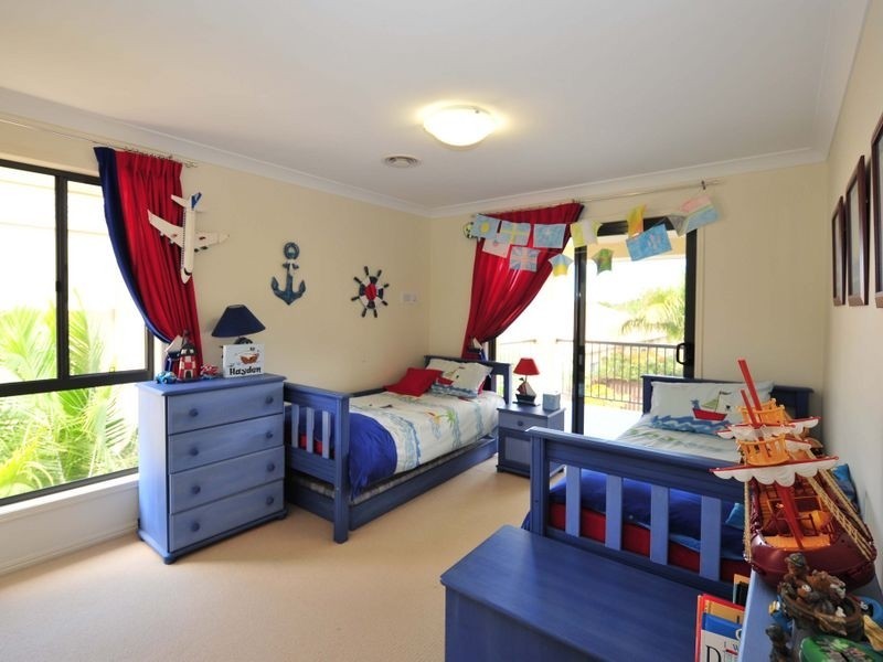 13 White Fig Place, Thornlands QLD 4164