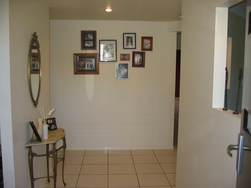 9 Carinya St, Cleveland QLD 4163