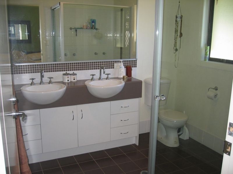 9 Carinya St, Cleveland QLD 4163