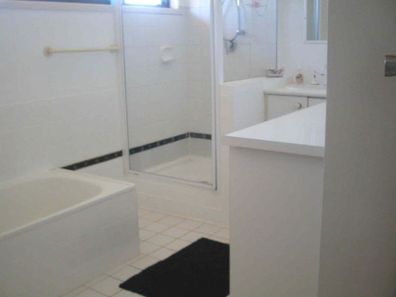 4 Cumberland Dr, Alexandra Hills QLD 4161