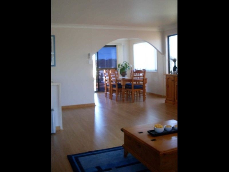 4 Cumberland Dr, Alexandra Hills QLD 4161