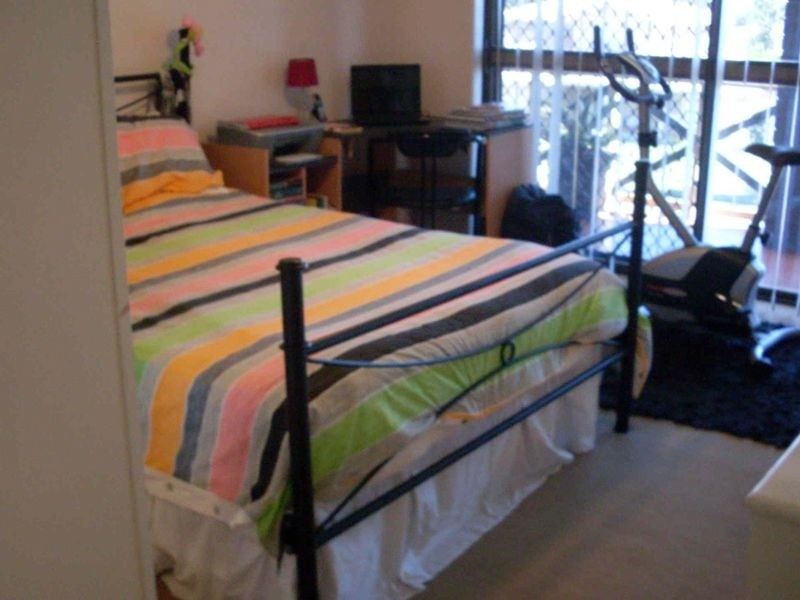 4 Cumberland Dr, Alexandra Hills QLD 4161