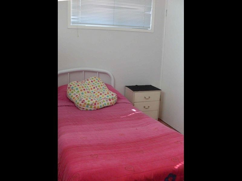 4 Cumberland Dr, Alexandra Hills QLD 4161