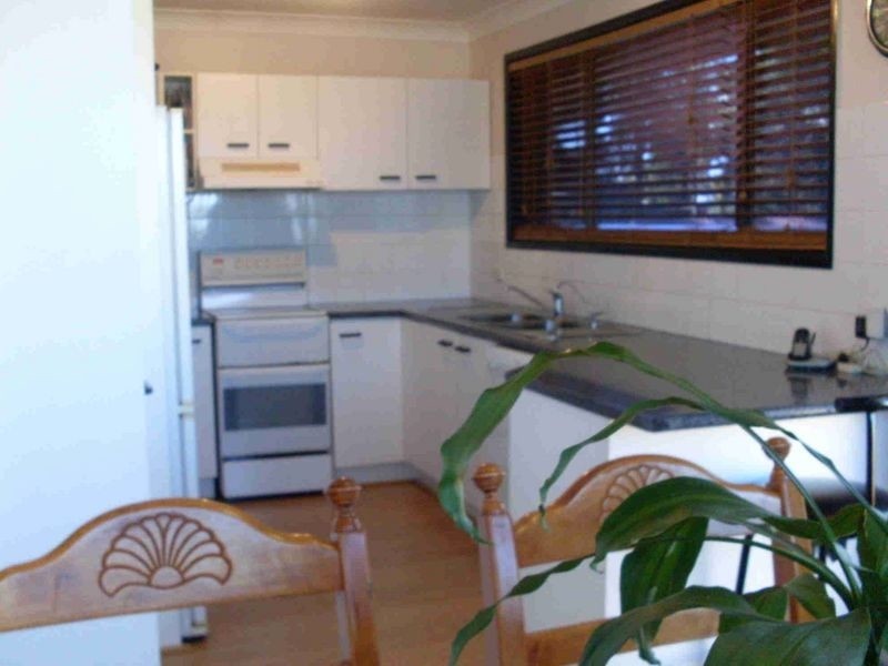 4 Cumberland Dr, Alexandra Hills QLD 4161