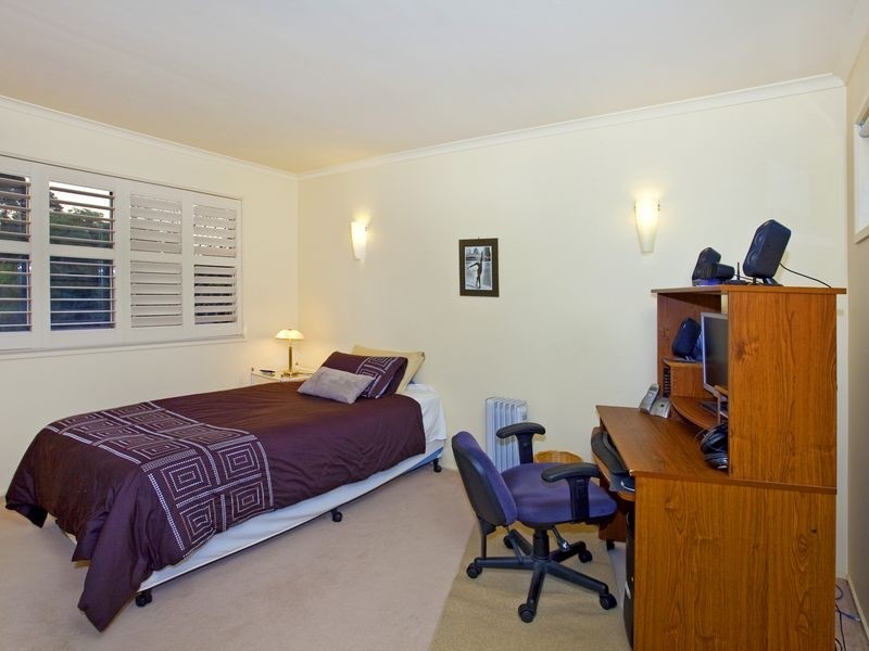 21 Catherine Street, Birkdale QLD 4159