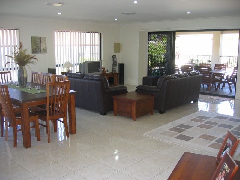 34 Tudar Place, Thornlands QLD 4164