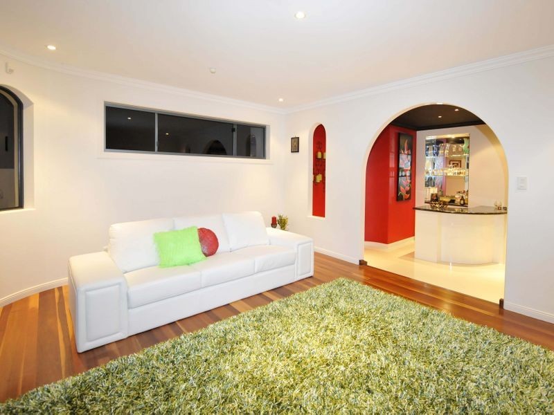 118 Main Road, Wellington Point QLD 4160