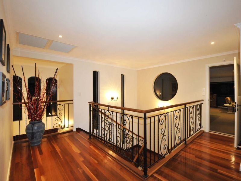 118 Main Road, Wellington Point QLD 4160