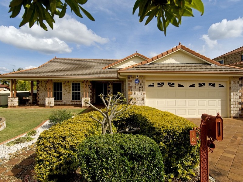 18 Queensbury Crt, Wellington Point QLD 4160