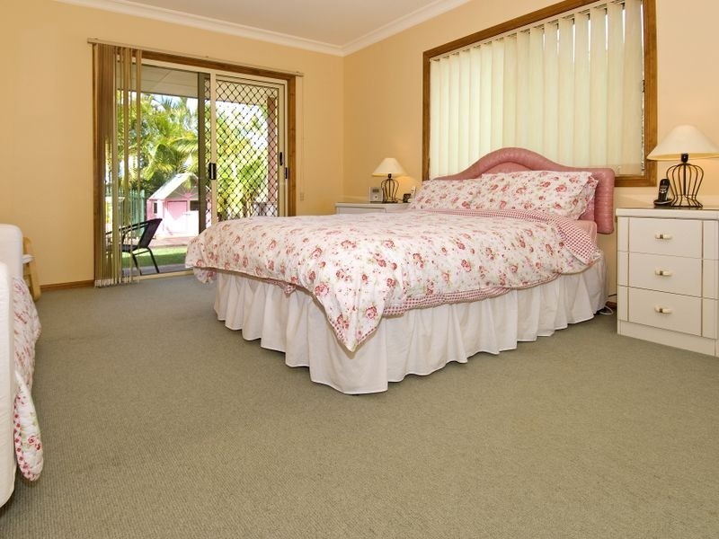 18 Queensbury Crt, Wellington Point QLD 4160