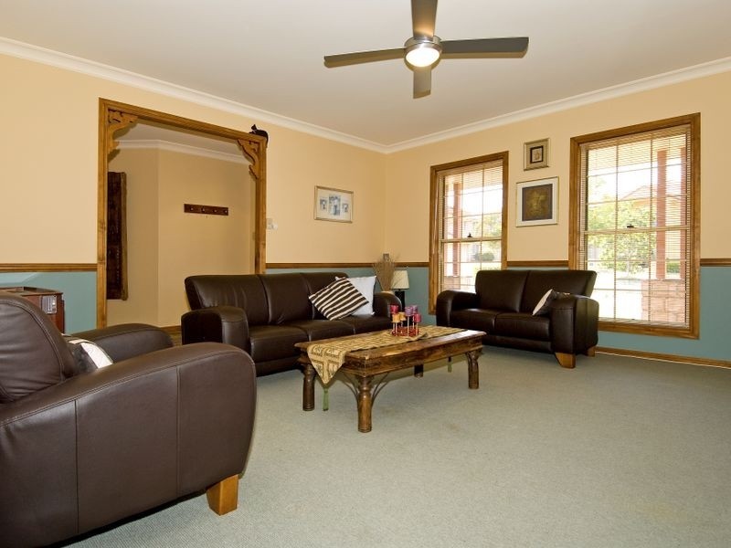 18 Queensbury Crt, Wellington Point QLD 4160