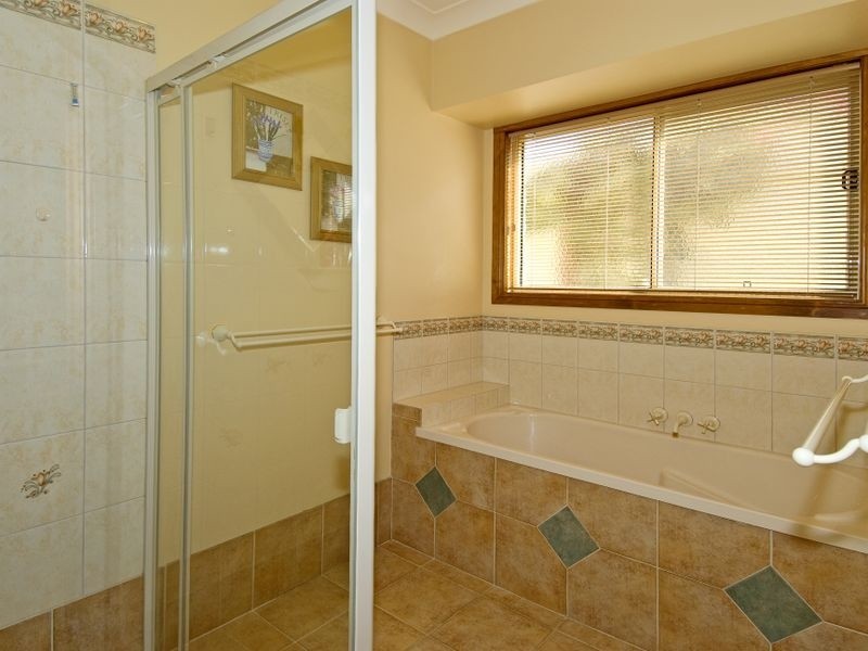 18 Queensbury Crt, Wellington Point QLD 4160