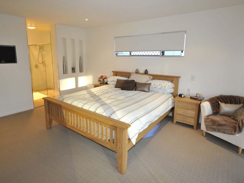 41 Claremont Street, Birkdale QLD 4159