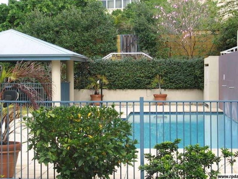 6/38 Vincent Street, Indooroopilly QLD 4068