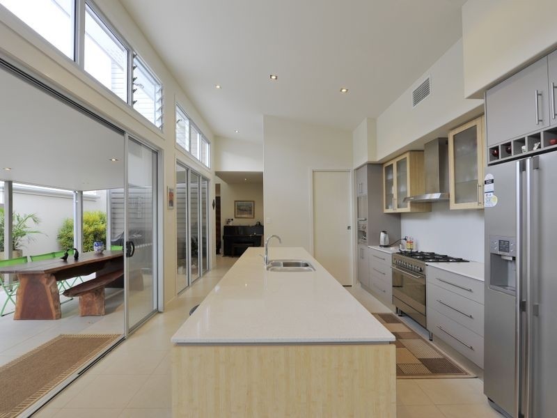 338 Main Road, Wellington Point QLD 4160