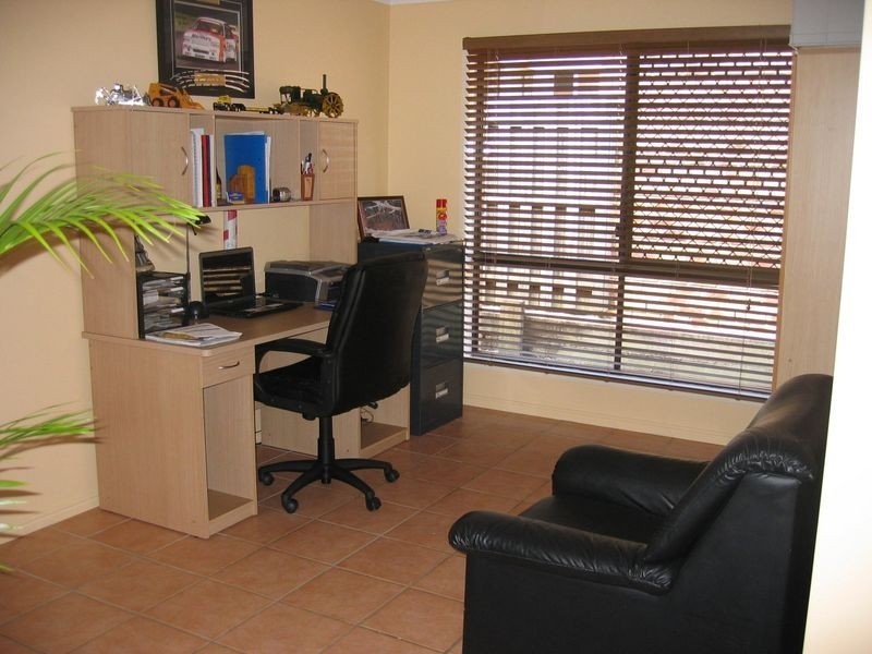 11 Laguna Cct, Tingalpa QLD 4173