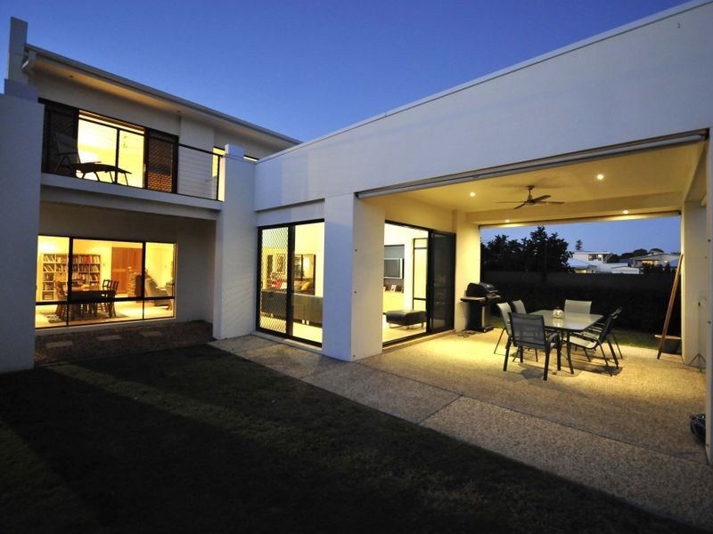 27 Allan Day Drive, Wellington Point QLD 4160