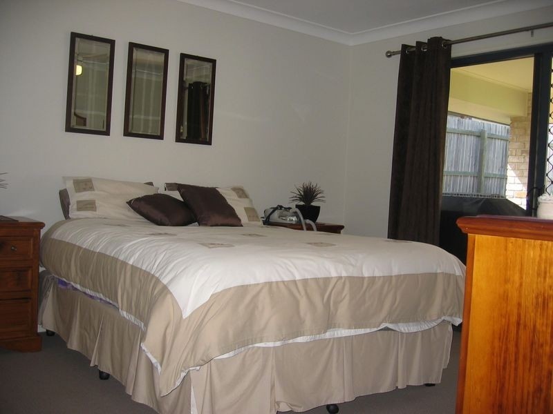 16 Fiddlewood Street, Victoria Point QLD 4165