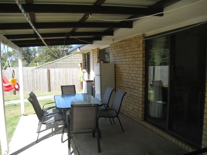 8 Jacaranda Road, Capalaba QLD 4157