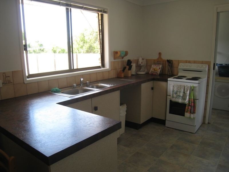 8 Jacaranda Road, Capalaba QLD 4157