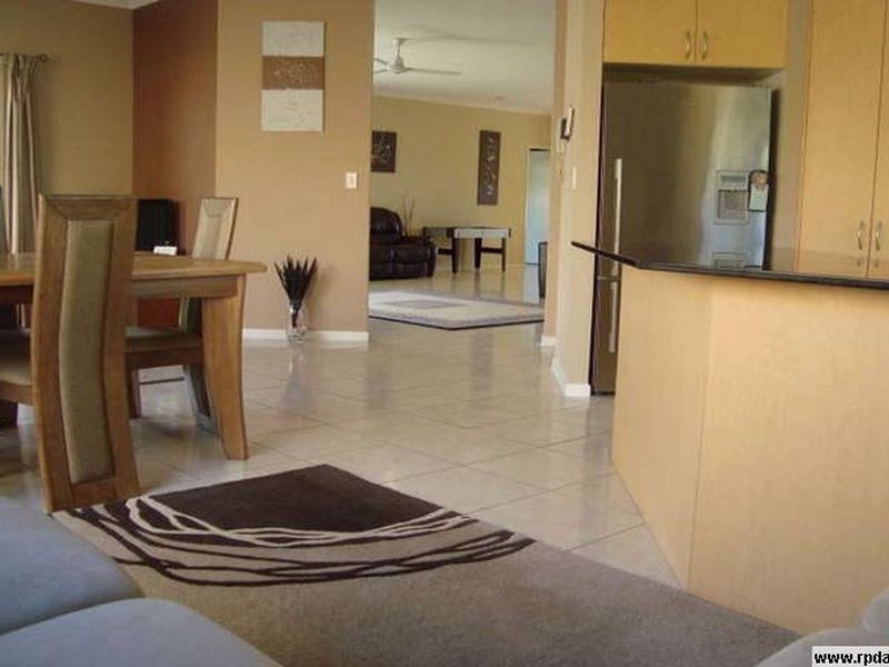 17 Bush Cherry Place, Thornlands QLD 4164