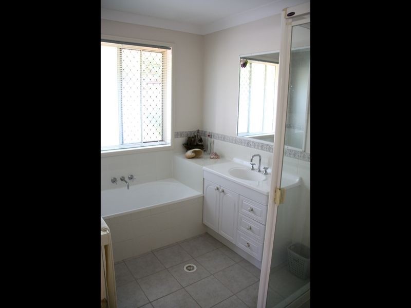 49 Leilani Drive, Birkdale QLD 4159