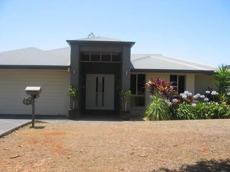 21 Schonrock Street, Wellington Point QLD 4160